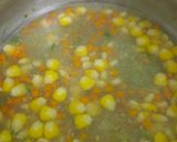 वेजिटेबल स्वीटकॉर्न सूप (Vegetable sweetcorn soup recipe in Hindi) रेसिपी चरण 5 फोटो