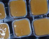 Foto langkah ke 6 dari resep Puding Pinggiran Roti Tawar Lapis Karamel.