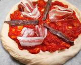 Foto del paso 7 de la receta: Coca o pizza de panceta, anchoas y parmesano