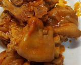 Foto del paso 5 de la receta: Manitas de cerdo con garbanzos en olla express