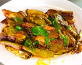 Hình bước làm 2 của món Cà xanh kho quế
