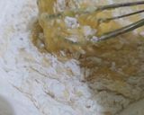 Foto langkah ke 3 dari resep Bolu Kukus Mini Pisang Ambon tanpa Mixer.