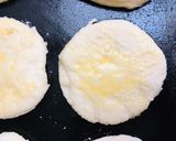Foto del paso 6 de la receta: Pletzalej o pizzetas de cebolla. Sin lactosa