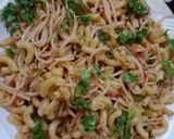 A picture of step 10 of Chicken chowmein with macroni.