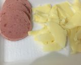 Foto langkah ke 2 dari resep Chicken Gordon Bleu.