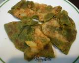 Spinach-Potato Stuffed Paratha recipe step 5 photo