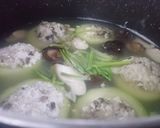 Hình bước làm 2 của món Canh bí xanh nhồi nấm đậu hũ chay