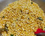 A picture of step 3 of Murmura Chivda.