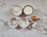 Foto del passaggio 1 della ricetta Pancake veloci con farina di riso (senza glutine)