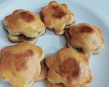 A picture of step 13 of Chicken floral patties.