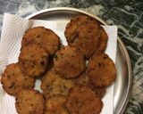 A picture of step 2 of Maddur vada.