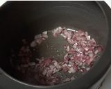 A picture of step 2 of Vegetable Masala Oats.
