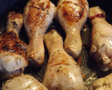 Foto del paso 1 de la receta: Muslitos pollo con salsa de vermú rojo