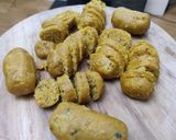 A picture of step 4 of Oats Dudhi Muthia.