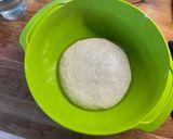 A picture of step 4 of Sourdough pizza.