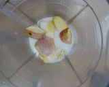 Foto langkah ke 2 dari resep Apple yoghurt smoothies.