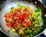 લીલી ડુંગળી ટામેટાંનું શાક(Lili dungli-tameta nu shak recipe in Gujarati) રેસીપી સ્ટેપ4ફોટો