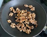 Foto del paso 2 de la receta: Pollo con nueces