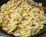 Pas rețetă Pasta cu cârnați și sos de brânză 2 fotografie