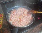 Foto del paso 2 de la receta: Pasta corta con boloñesa de salchicha para estudiantes