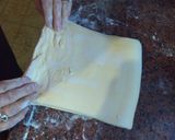 Foto del paso 6 de la receta: Masa hojaldrada para empanadas