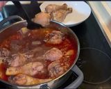 Foto del paso 7 de la receta Muslos de pollo a la vizcaína con nueces