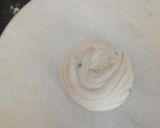 A picture of step 2 of Malabar paratha.