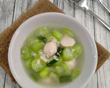 Foto langkah ke 5 dari resep Oyong Kuah Bakso Ikan.