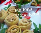 صورة لخطوة 2 من وصفة فطاير الزعتر 😋😋 بعجينه سهله وسريعه وبسيطه