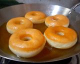 Foto langkah ke 11 dari resep Donat Maizena Topping Ekonomis.