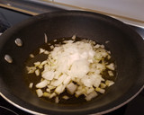 Foto del paso 1 de la receta: Salsa suave para filetes a la plancha