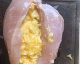 Foto del paso 3 de la receta: Pechugas rellenas con quesos - #keto