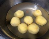 Hình bước làm 1 của món Khoai tây lúc lắc 🥔🥔🥔