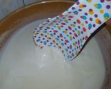 A picture of step 3 of Home made ice cream.