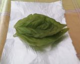 Foto del passaggio 3 della ricetta "Caramelle profumate" di basilico (da conservare*) 🍬🌱🍃