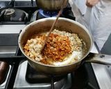 รูปขั้นตอนการทำที่ 3 ของ Gratinated Milky Mushroom with Bolognese sauce and Assorted Mushroom