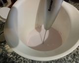 Foto del paso 3 de la receta: Yogur individual de mermelada en yogurtera