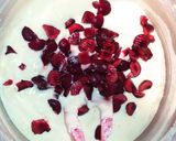 Foto del paso 4 de la receta: Bizcochuelo esponjoso con cerezas