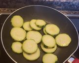 Foto del paso 3 de la receta: Calabacín y pollo a la plancha