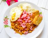 Foto langkah ke 4 dari resep Mie Nasi Goreng.