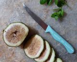 Une image de l'étape 2 de Carpaccio de figues aux noix 🍴.