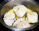 Foto del paso 4 de la receta: Pollo trufado al vermut