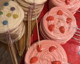 Une image de l'étape 5 de Sucettes Meringue Magiques.