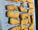 Foto del paso 3 de la receta: Barritas de salmón rebozado al horno para bebés