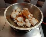 A picture of step 3 of Masala Pav.