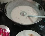 A picture of step 4 of Rose milk rice kheer.