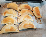 Foto del paso 5 de la receta: Empanadas de queso, fiambres y verduras