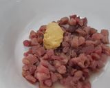 Foto del paso 1 de la receta: Tostas de centeno con guacamole y tartar de atún