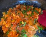 Foto del paso 4 de la receta: Torta de jamón, provolone, tomate y albahaca