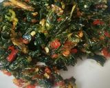 Foto langkah ke 3 dari resep Tumis Daun Singkong Pedas.